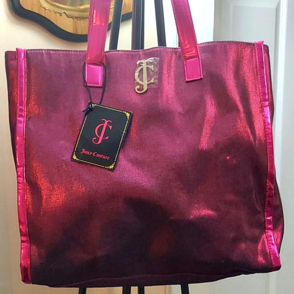 Bright, shiny, and vibrant hand or shoulder bag!